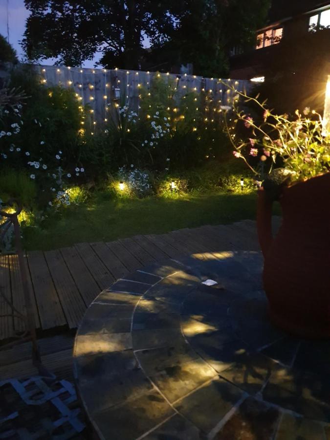 Tropical Garden Oasis Rooms Birmingham Exterior photo