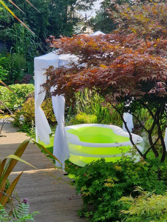 Tropical Garden Oasis Rooms Birmingham Exterior photo