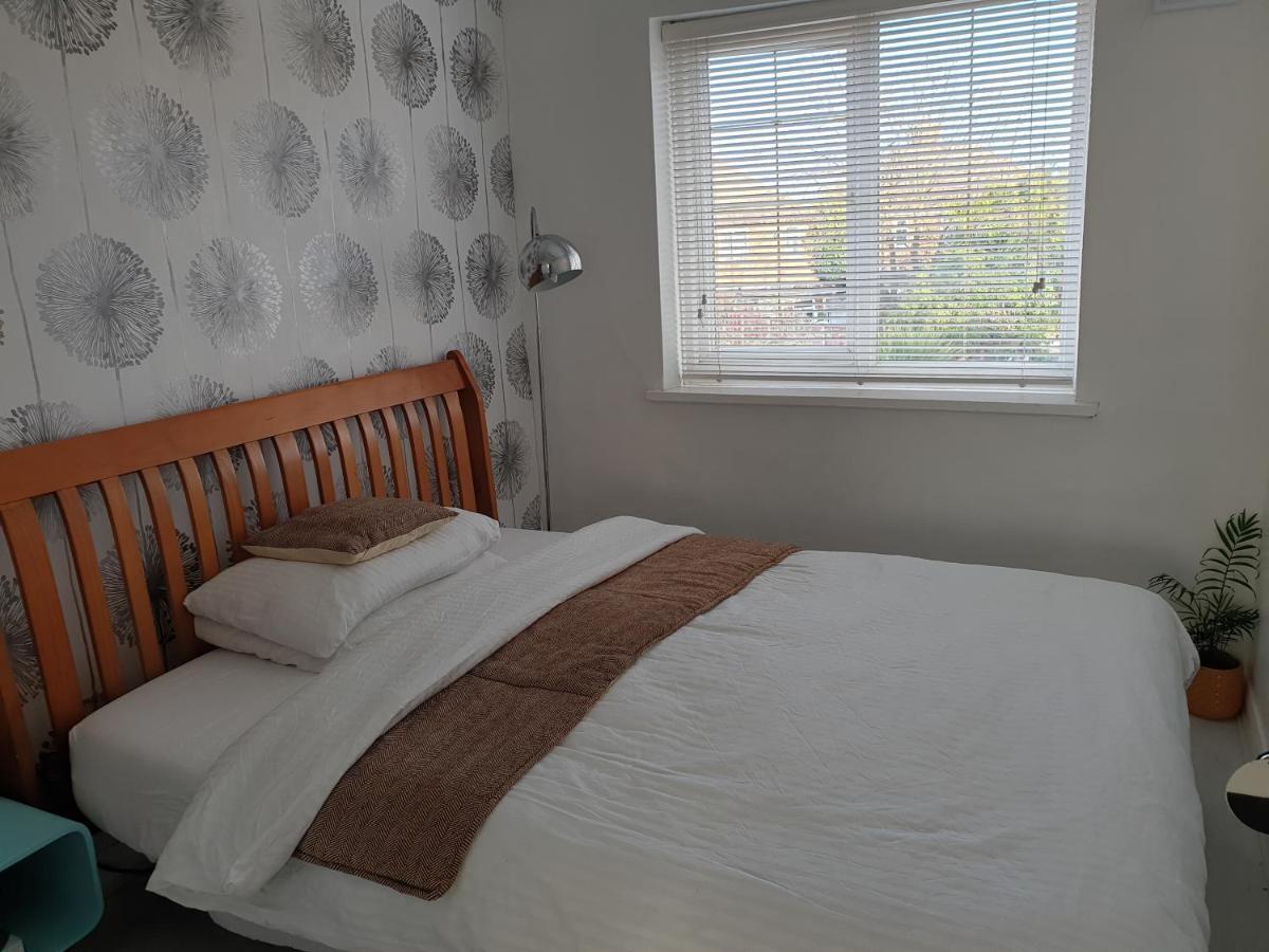 Tropical Garden Oasis Rooms Birmingham Exterior photo